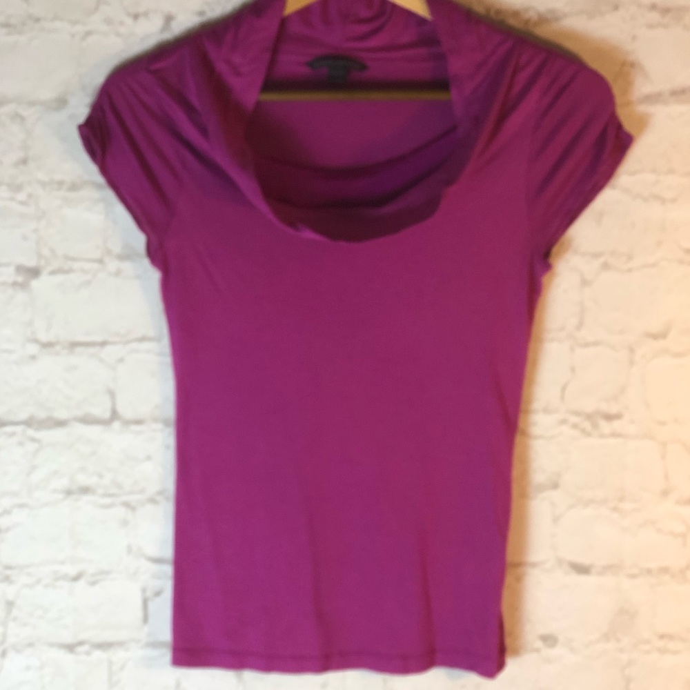 BANANA REPUBLIC FUCHSIA TIGHT TOP